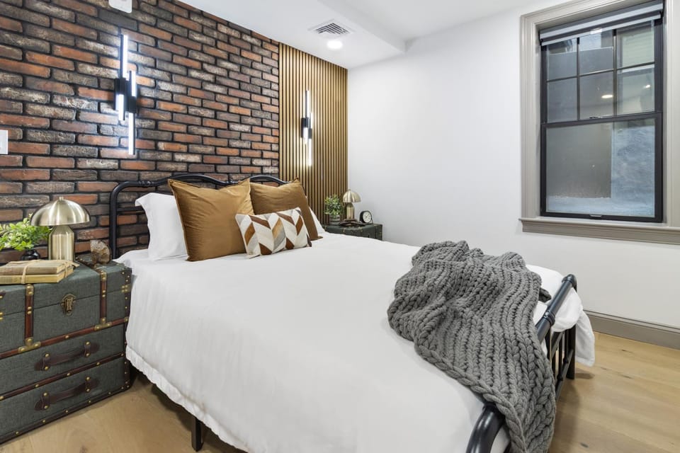 North End 2BR Home Prime Boston Location Apartment in North End Boston
