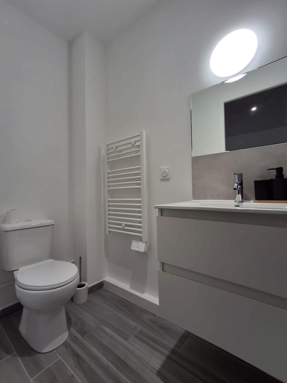 Toilet, Bathroom