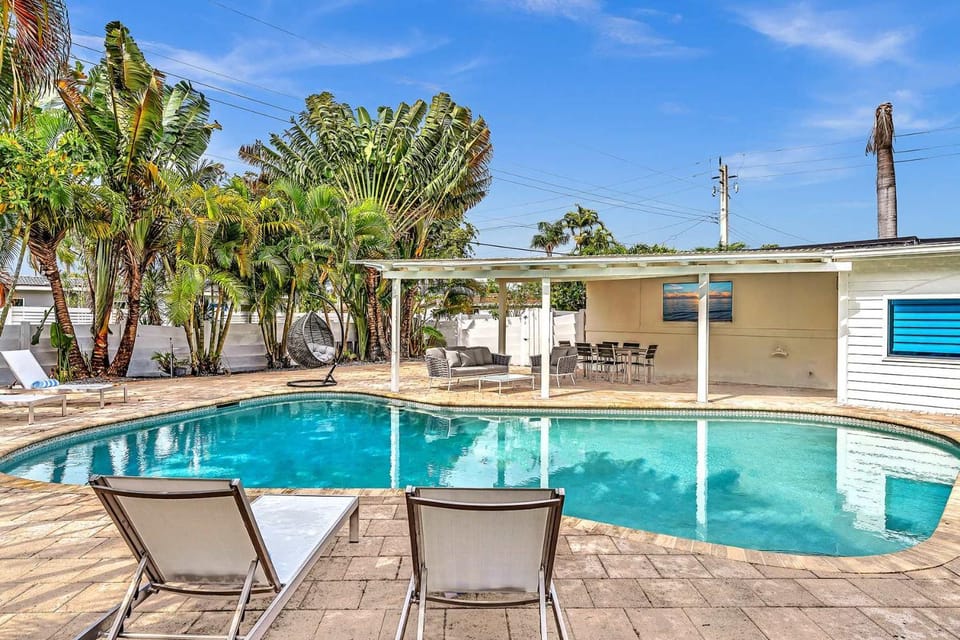 Garden, Swimming pool, sunbed