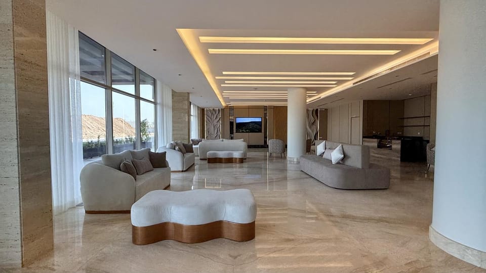 Lobby or reception, Internal: Not applicable to any particular room