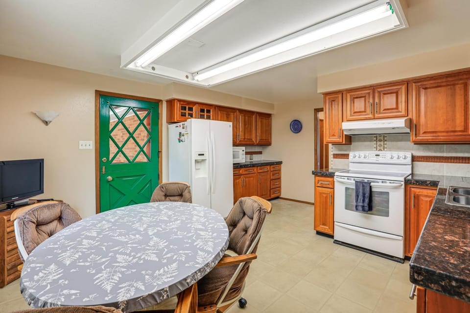 Extended-Stay Home/Office, 8 Mi to Dtwn Denver House in Lakewood