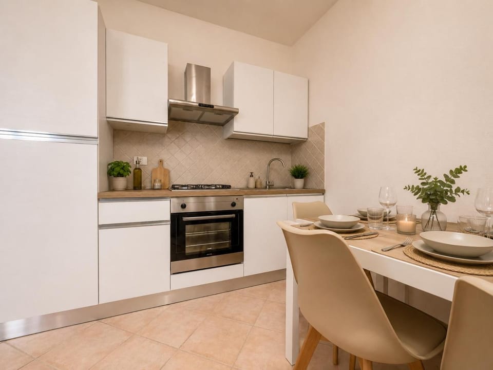 Kitchen or kitchenette, oven, kitchen