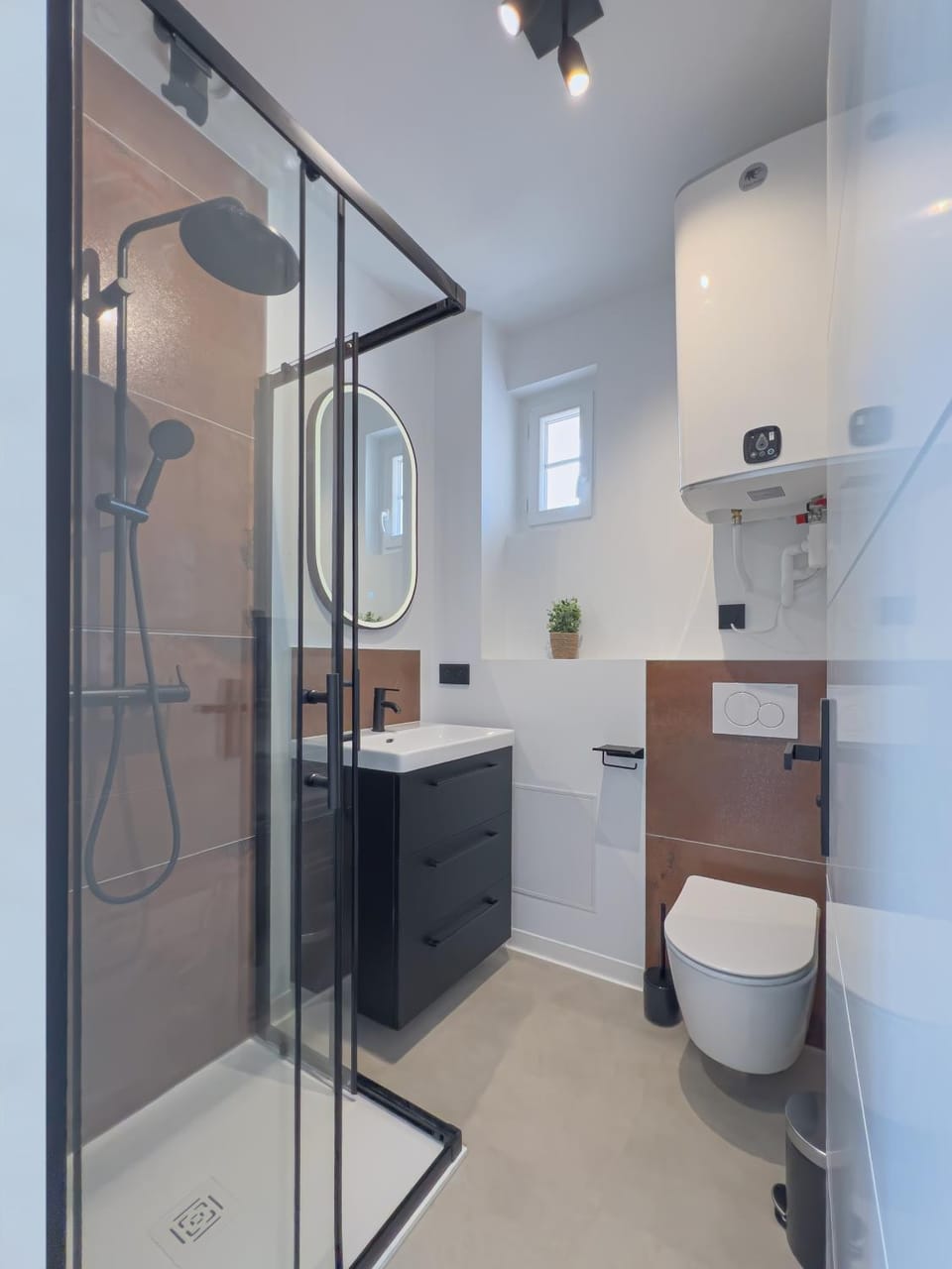 Shower, Toilet, Bathroom