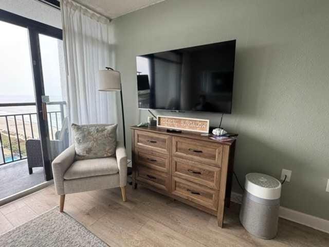 Casa Vista Mare by StayMareni - Oceanfront Suite House in Myrtle Beach