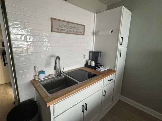Casa Vista Mare by StayMareni - Oceanfront Suite House in Myrtle Beach