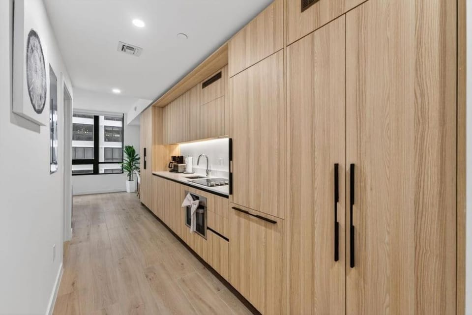 Urban Luxury Studio Apartment in Miami