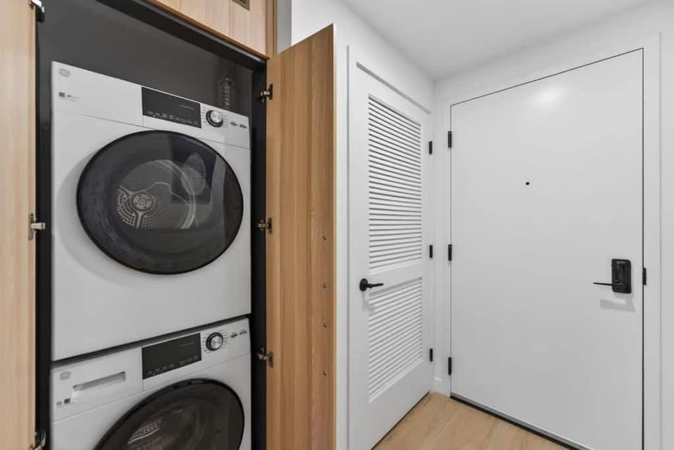 Urban Luxury Studio Apartment in Miami