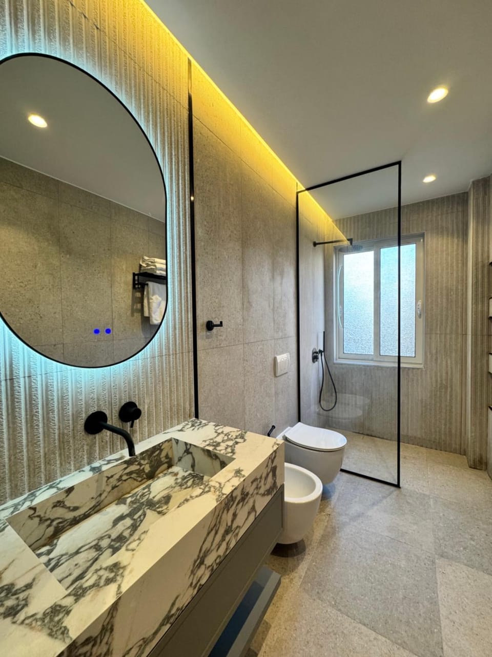 Modern 1BR Apartment 20m from the beach Apartment in Tirana County, Albania
