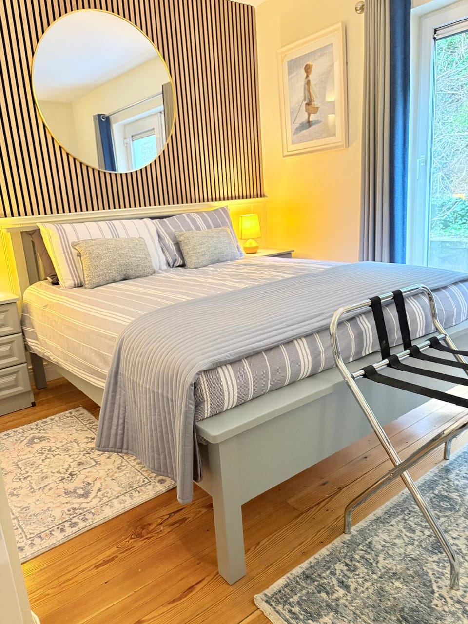 Maureens Two Bedroom Apartment F28 VY13 Apartment in County Mayo