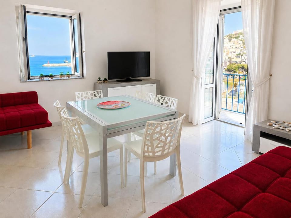 Maridea -Mascalzone Latino Apartment in Ponza