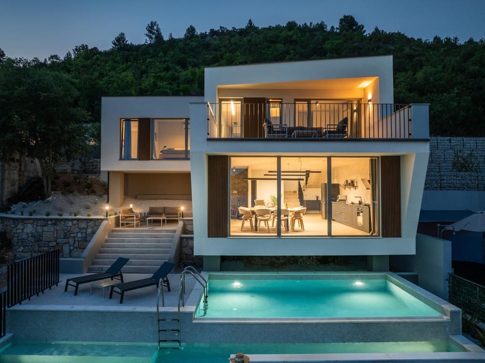 Property building, Night