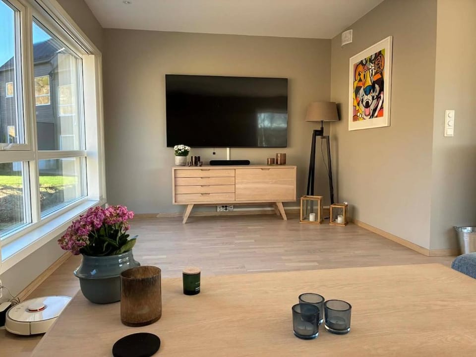 Family friendly home near the sea sun all day House in Viken, Norway