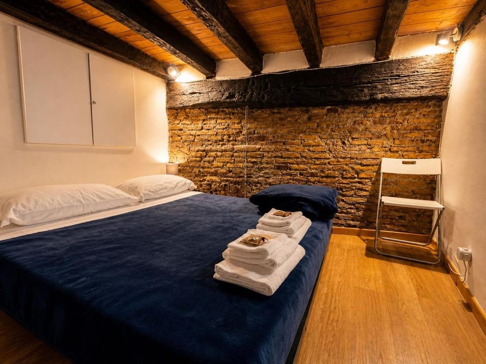 Campo De Fiori Loft Apartment in Rome