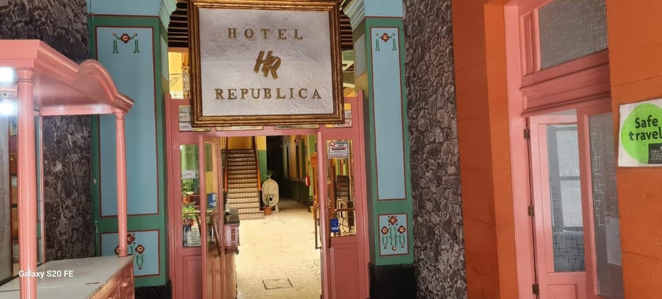 Hotel Republica Capsule hotel in Mexico City