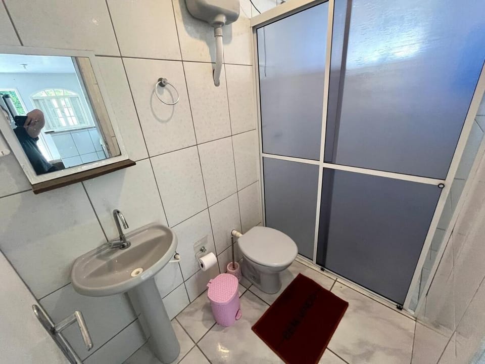 CASA COM PISCINA PARA TEMPORADA EM GUARATUBA Pr House in Guaratuba