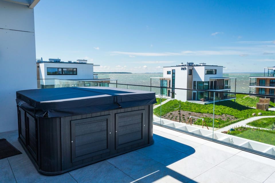 Hot Tub, Balcony/Terrace, Sea view