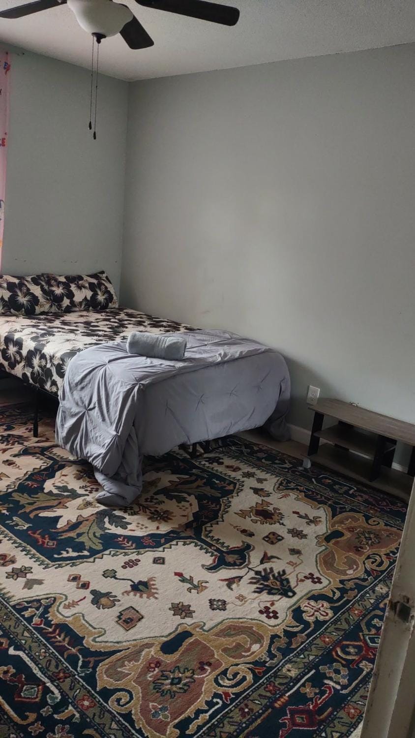 Bright private room Bed and Breakfast in Chesapeake