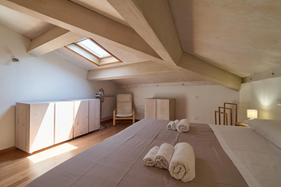 Bed, Photo of the whole room, Bedroom, towels, wardrobe