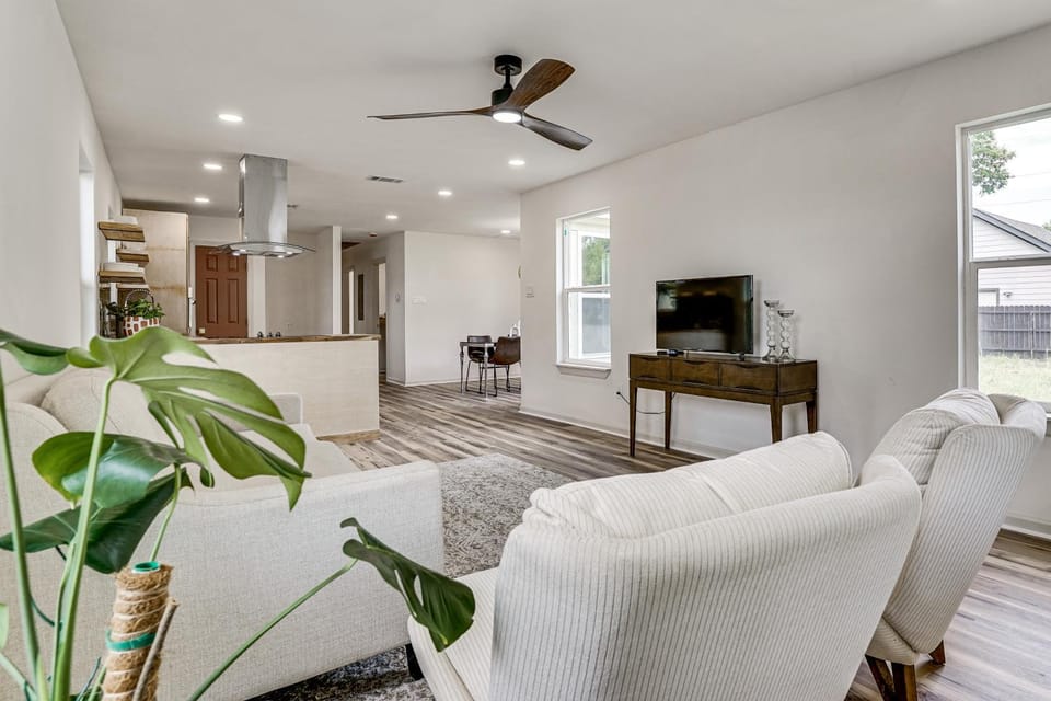 Updated Craftsman in Historic Southside Fort Worth House in Fort Worth