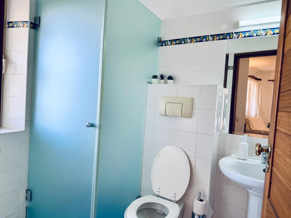 Lagos beachfront studio apartment with pool Apartment in Lagos