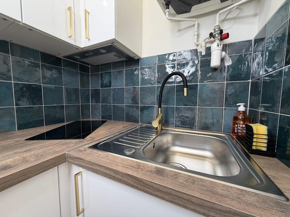 Kitchen or kitchenette, stove