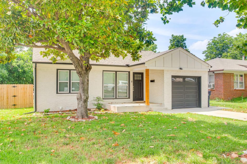 2 Mi to OKC Fairgrounds: Pet-Friendly Home w/ Yard House in Oklahoma City