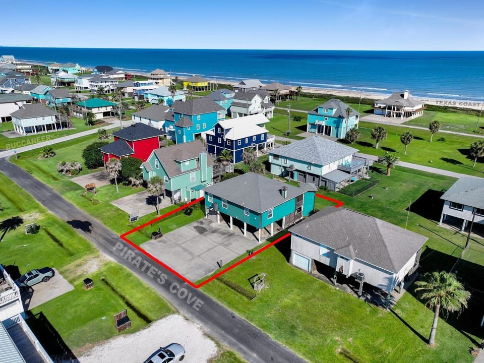 Landing Cove home House in Bolivar Peninsula