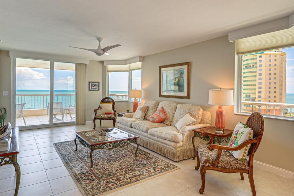 Beachfront Condo w/ Wide Balcony in Marco Island! House in Marco Island