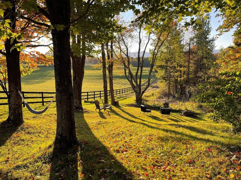 HYGGE HAUS - Mountain Views Minutes from Sugarbush House in Warren