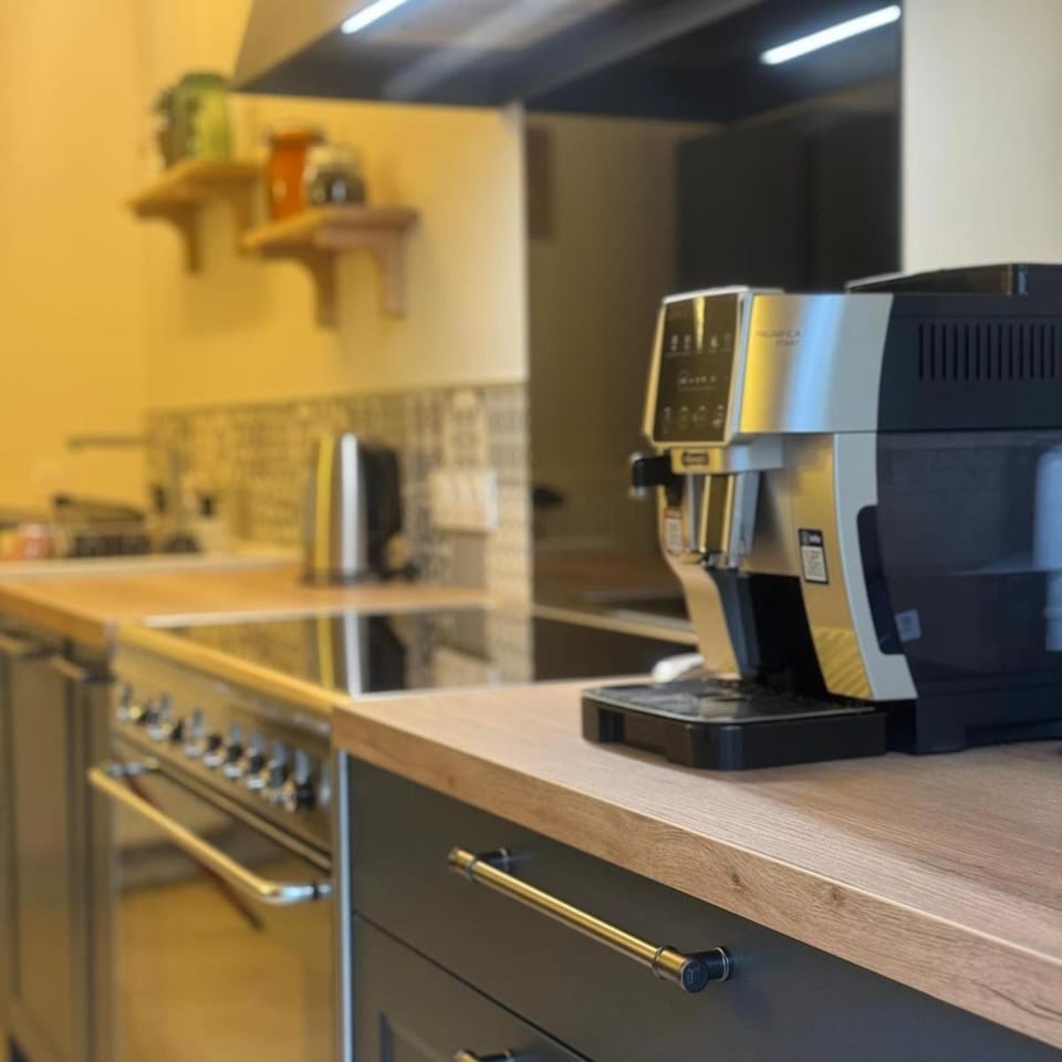 Coffee/tea facilities, Kitchen or kitchenette
