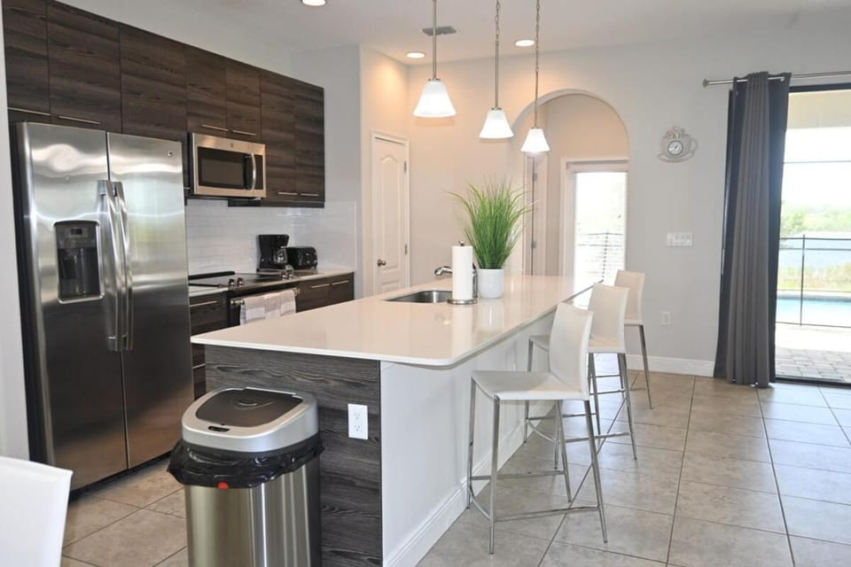 Kitchen or kitchenette, kitchen