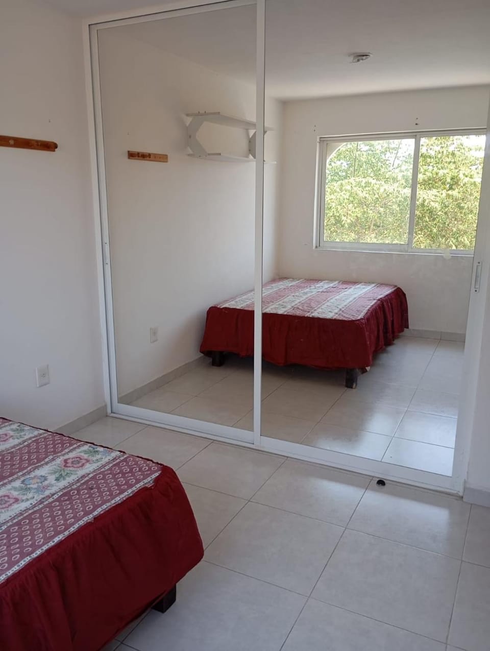 Vacation home with lake access and pool Apartment in Tequesquitengo