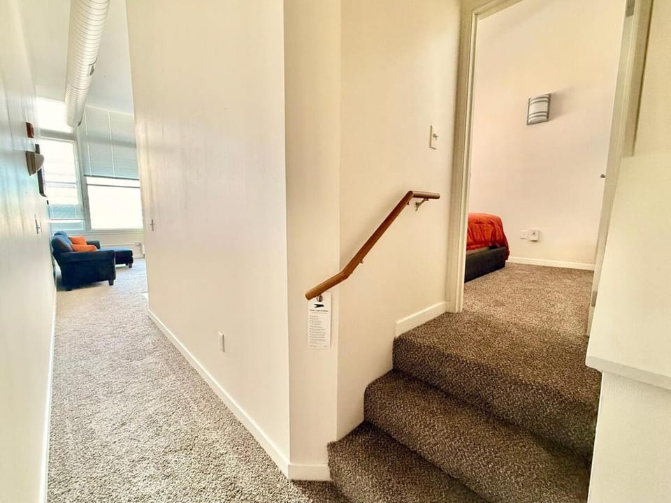 Scenic Downtown Loft near Convention Center Apartment in Indianapolis