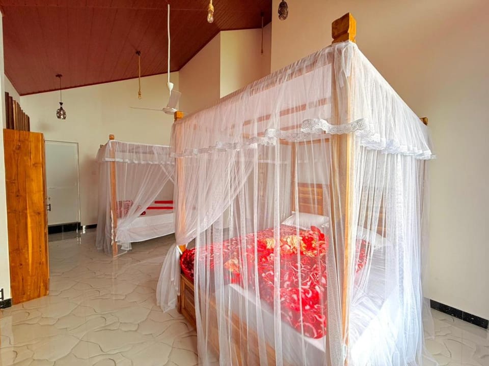 Lilly Guest Inn Bed and Breakfast in Central Province