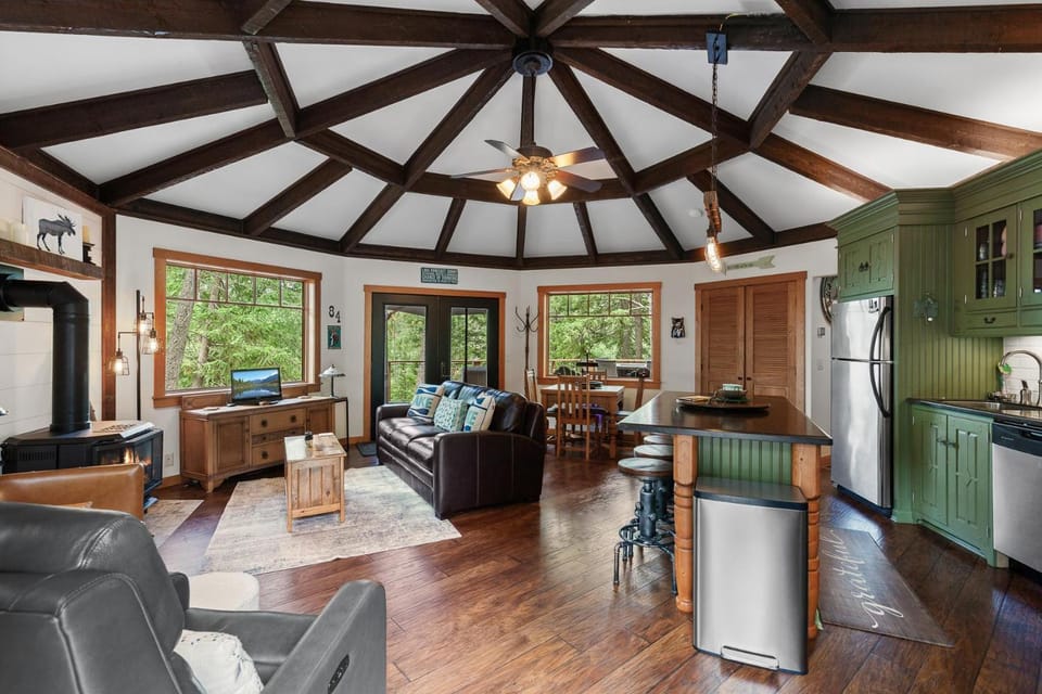 Links and Lakehouse in Blanchard ID House in Washington