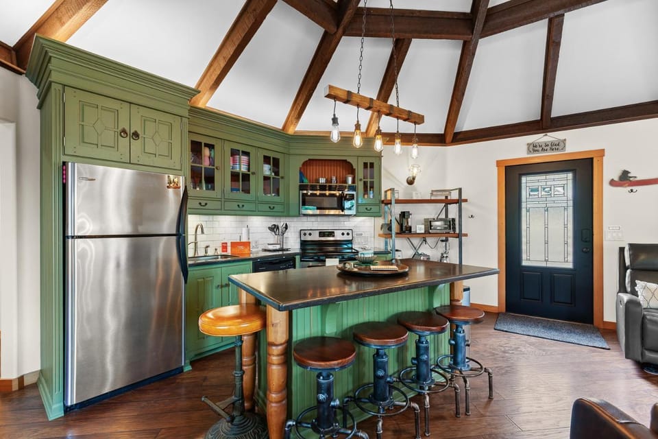 Links and Lakehouse in Blanchard ID House in Washington