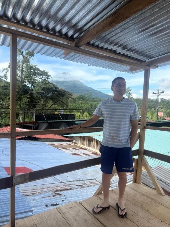 Blackout Hostel and Experiences Hostel in La Fortuna