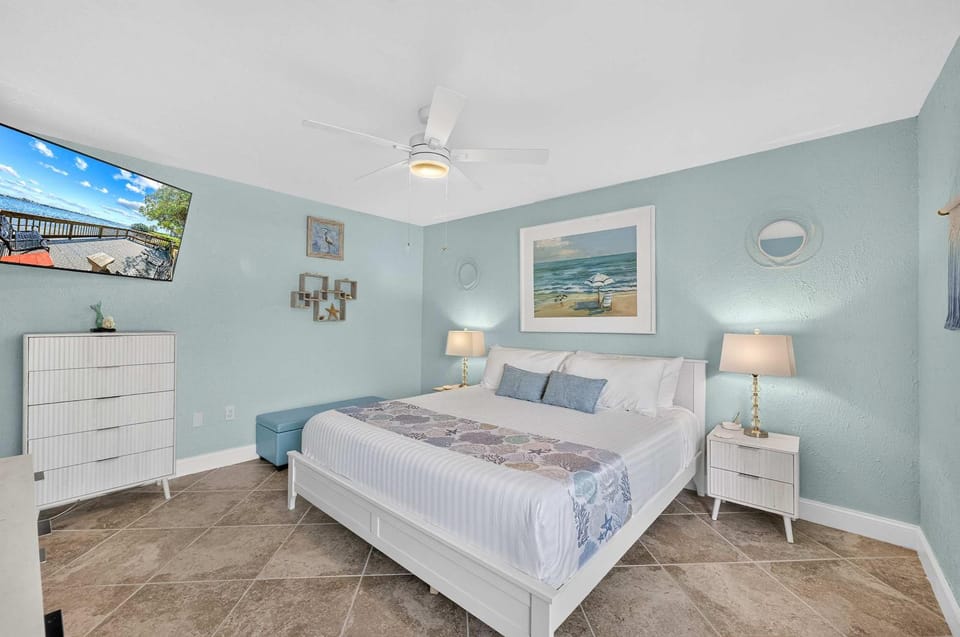 Dans Florida Condos Sea Cove at Runaway Bay House in Bradenton Beach