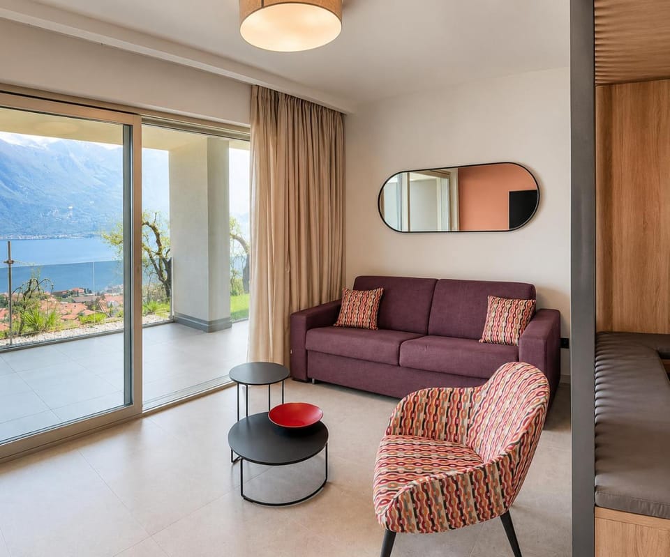 Natural landscape, Living room