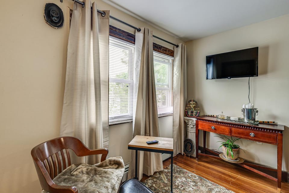'Nana’s Tiny Flat' East Side Charmer Near Brown Apartment in Providence