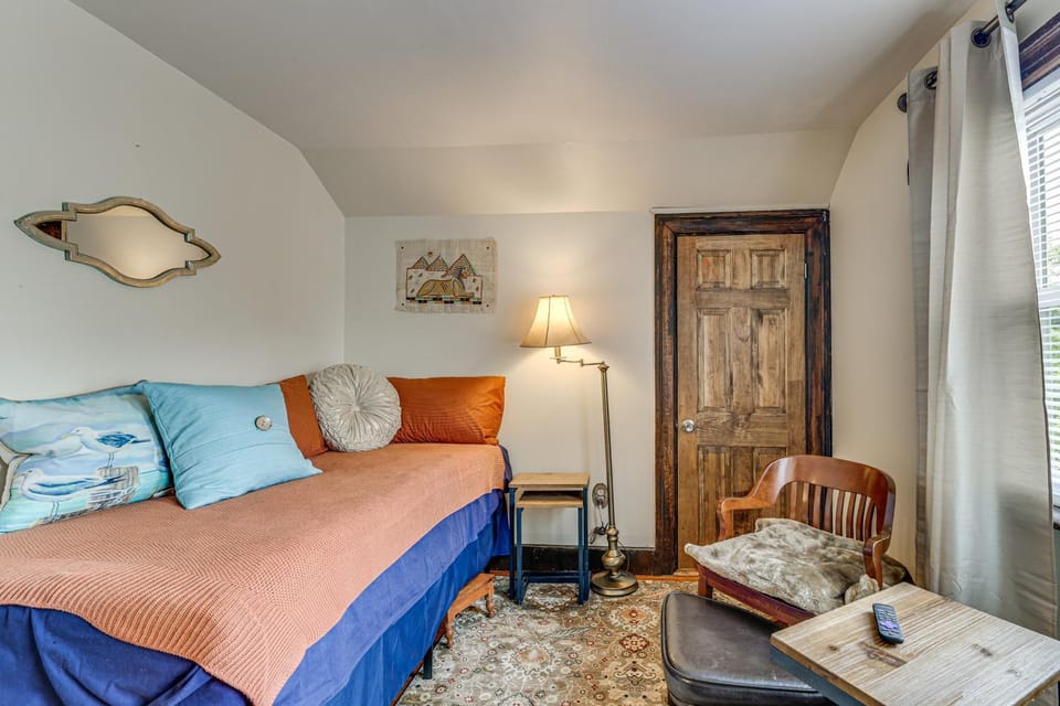 'Nana’s Tiny Flat' East Side Charmer Near Brown Apartment in Providence