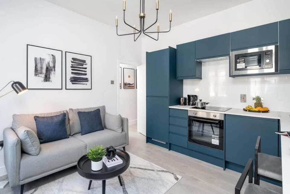 Kitchen or kitchenette, Living room