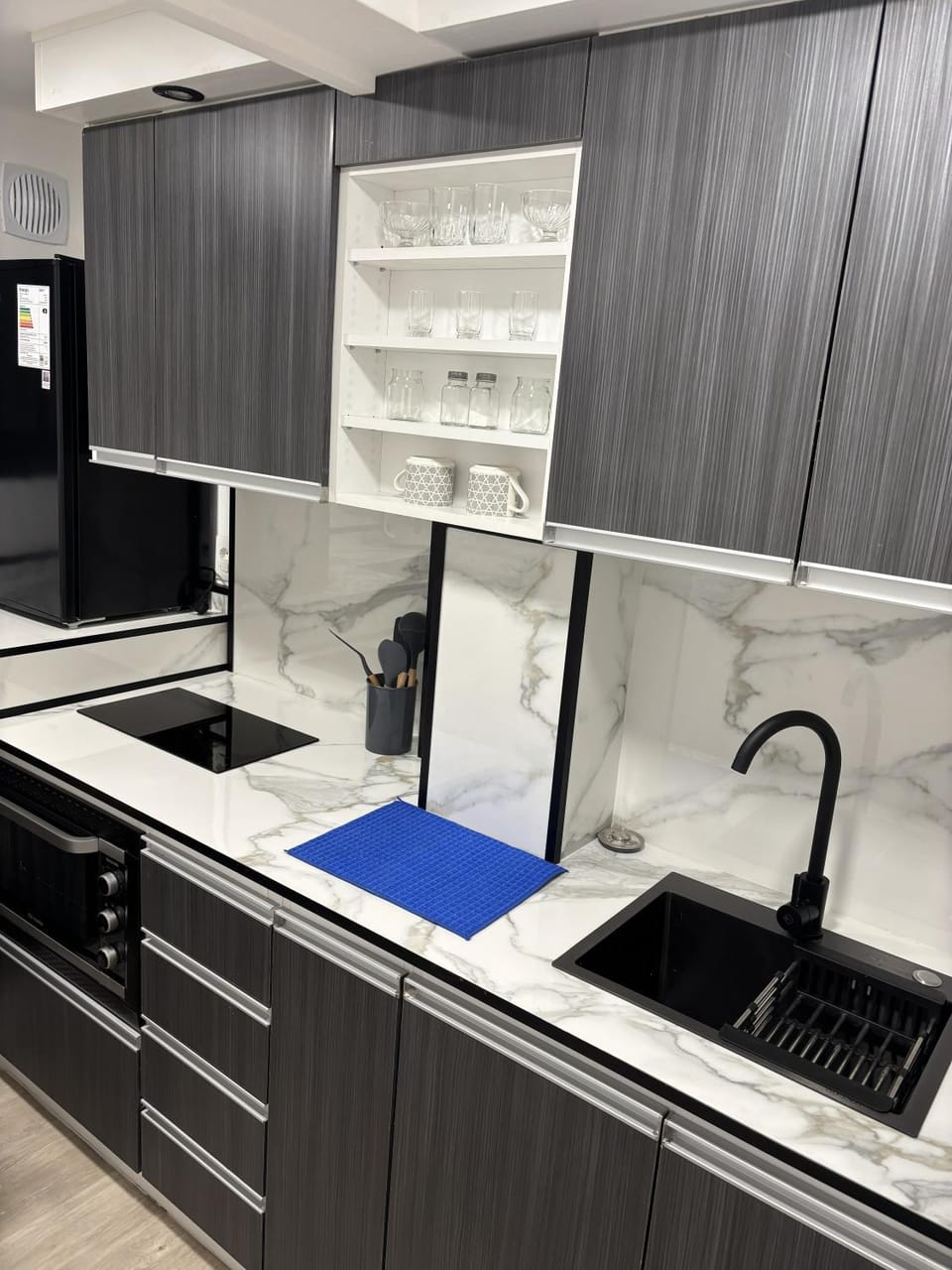 Kitchen or kitchenette, oven, stove