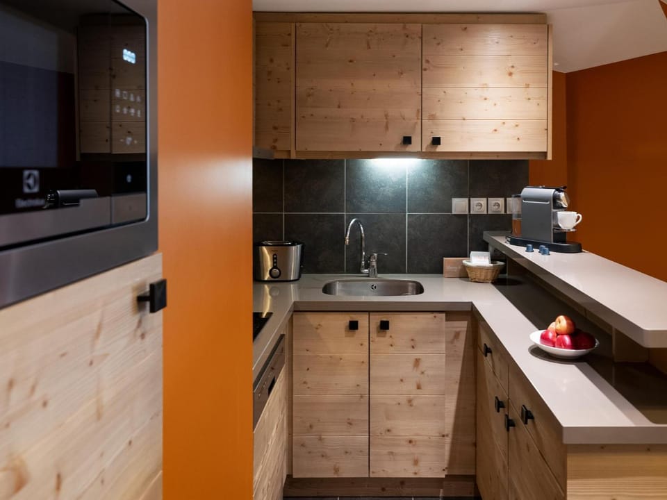 Kitchen or kitchenette