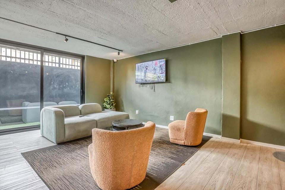 Modern Executive Lynnwood Apt - Citadel Retreat Apartment in Pretoria