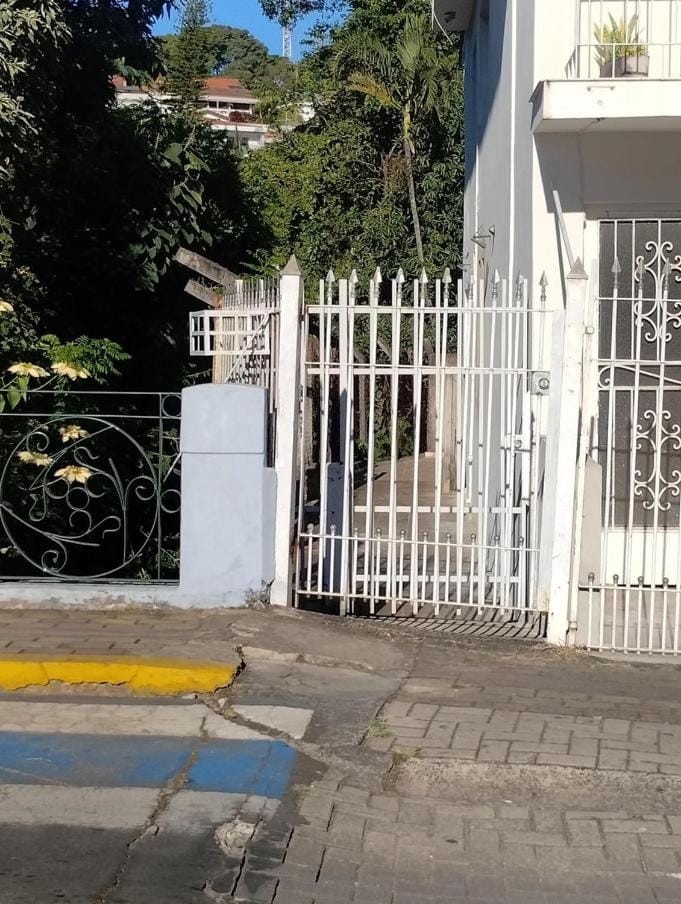 Casa Confortável no Centro de Socorro, SP House in Socorro