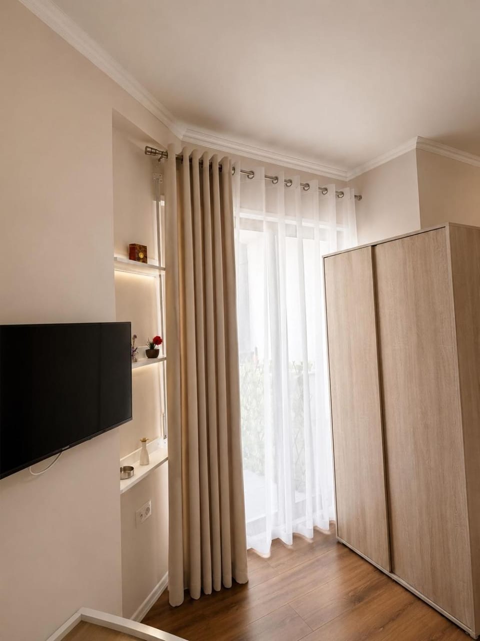 Muca Central Apartments Bed and Breakfast in Tirana