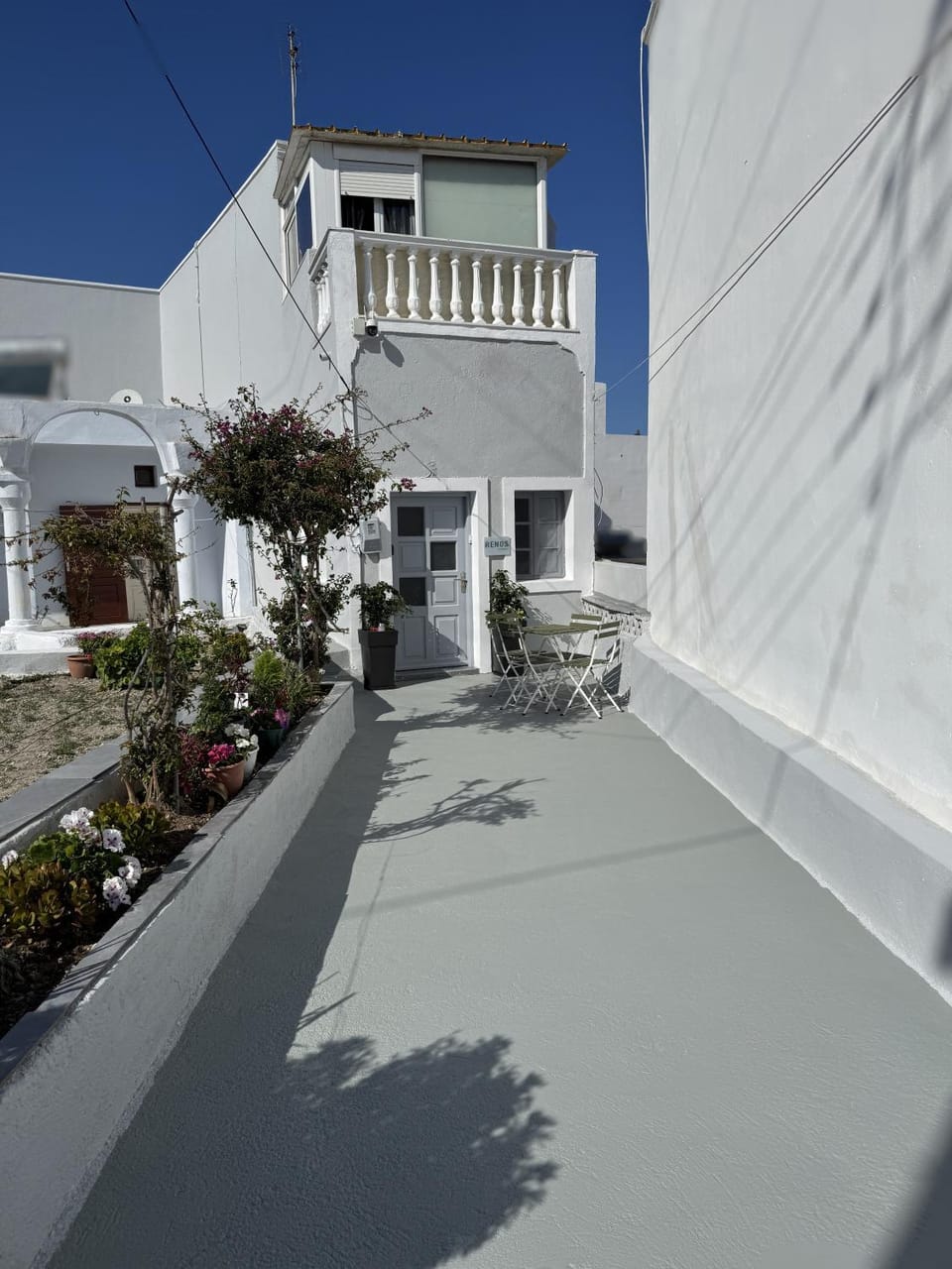 Property building, Day, Garden, Garden view