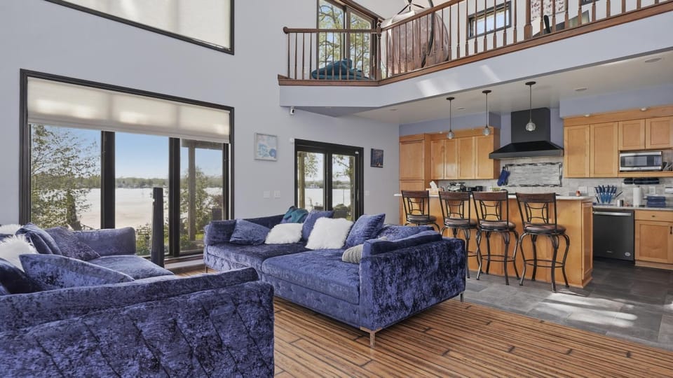 Rochester Lakeview 4BR with Firepit Sleeps 6 home House in New York