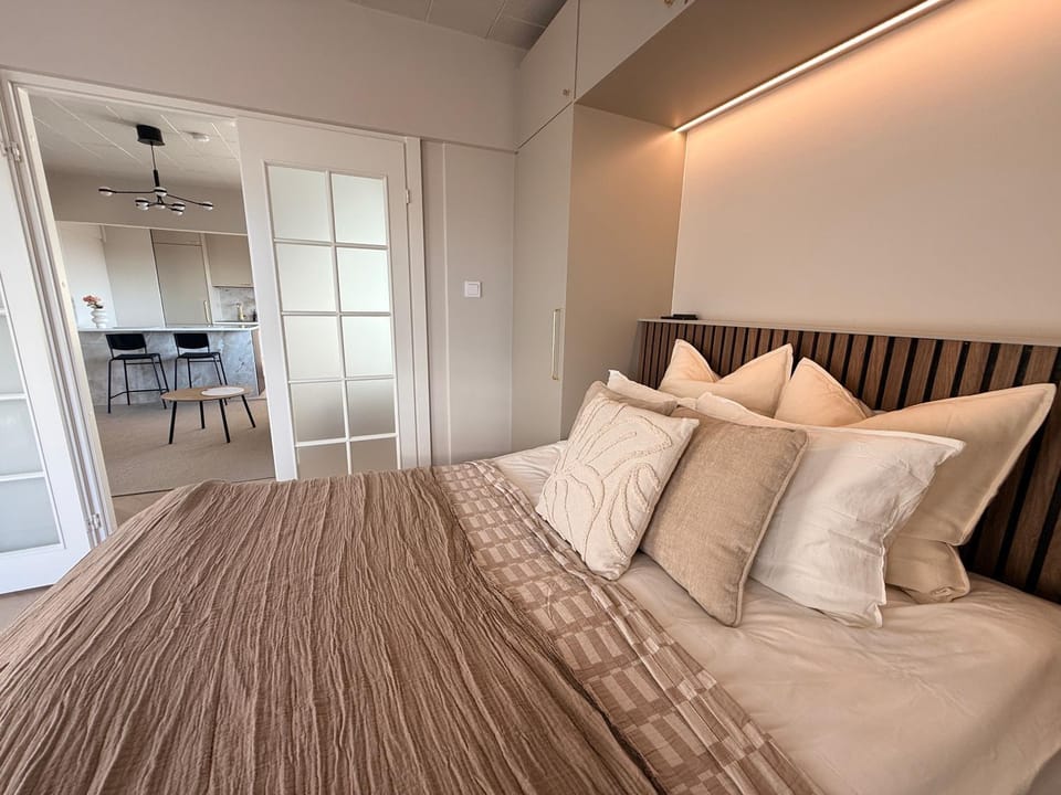 Skyline Residence Turku - Deluxe 2BR with Balcony Apartment in Turku
